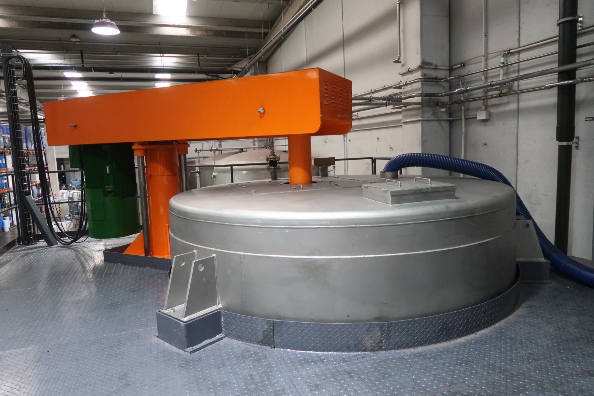 Nueva incorporación en Luengo Color: Dispersor de 280 CV con depósito de 35.000 litros